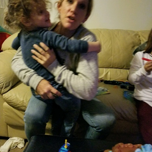 Profile Picture of Erica Simpson (@momaiden1203) on Poshmark