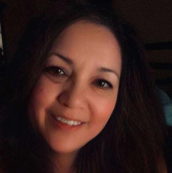 Profile Picture of Danielle Hanks-dominguez (@momma_dani) on Poshmark