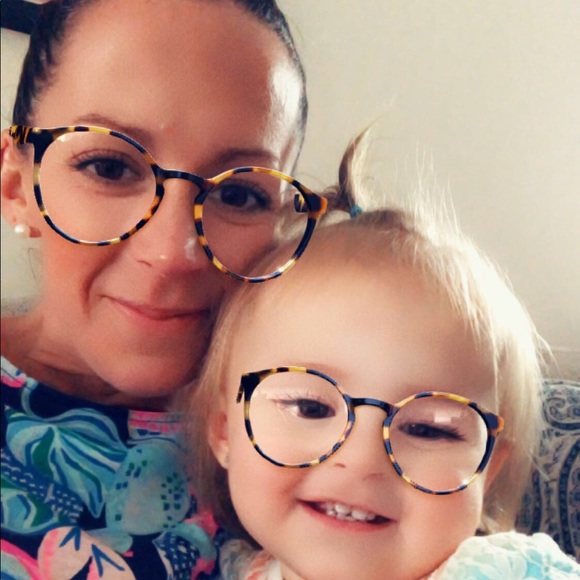 Profile Picture of Amanda Siragusa (@amandas730) on Poshmark