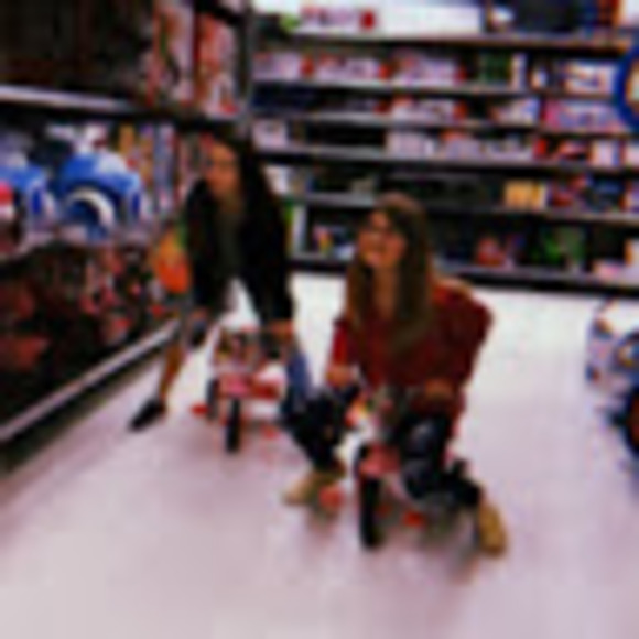 Profile Picture of Ashlynn Jarvis (@ashlynnpaige96) on Poshmark