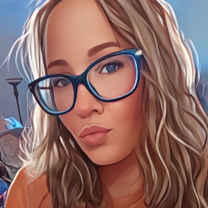Profile Picture of Angelina Mathis (@angelinamathis) on Tiktok