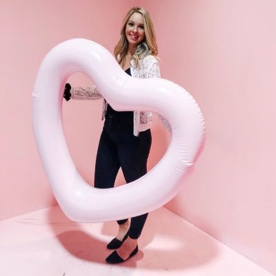 Profile Picture of Ali Knight (@@aliknight3) on Twitter