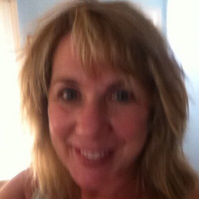 Profile Picture of Claudia Arn Peterson (@bandmom411) on Twitter