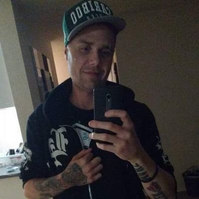 Profile Picture of Aaron PoPpY (@AaronPoPpY13420) on Twitter