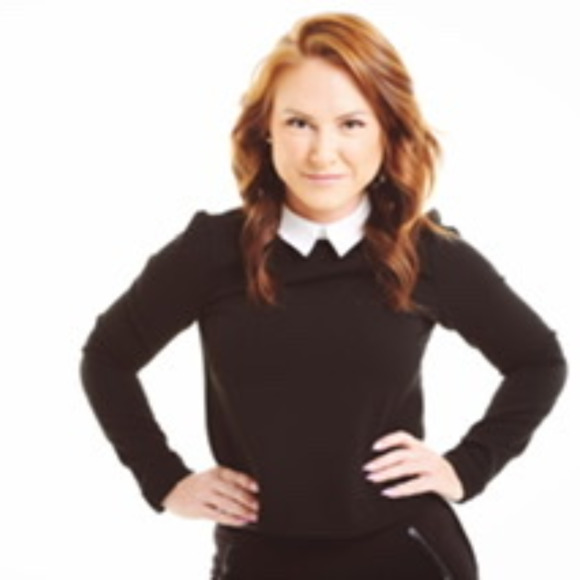 Profile Picture of Tara Woolstencroft (@twoolstencroft) on Poshmark