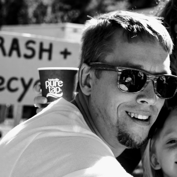 Dennis Fee - Poshmark Profile Picture of Dennis Fee (@dennisfee) on Poshmark