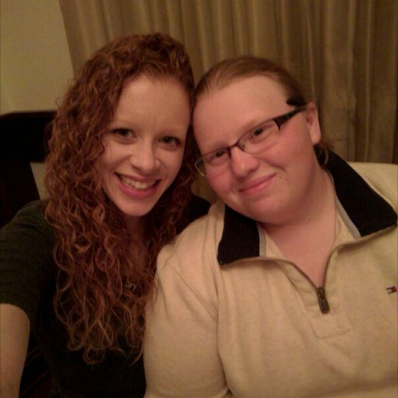 Profile Picture of Nicole Bregel (@nbregel01) on Poshmark