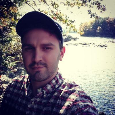 Profile Picture of Nicholas Houck (@nicholas_houck) on Twitter