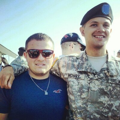 Profile Picture of Bailey Settle (@bailey_settle) on Twitter