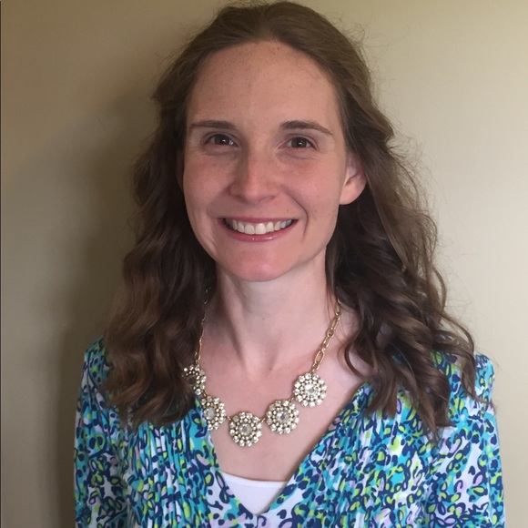 Profile Picture of Jen Doty (@jendotyal) on Poshmark