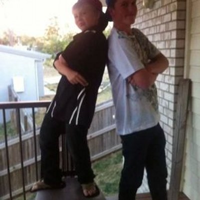 Profile Picture of Daniel Moxon (@Danz2242) on Twitter