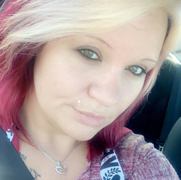 Profile Picture of Linda Goad (@lindagoad011) on Poshmark