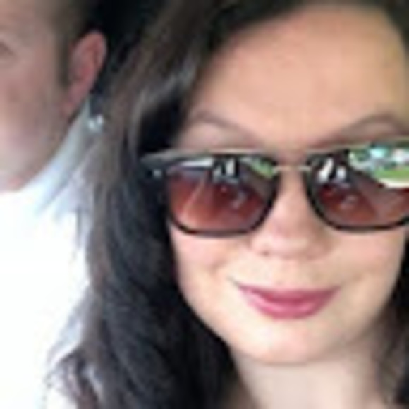 Profile Picture of Sam Ramsier (@samramsier) on Poshmark