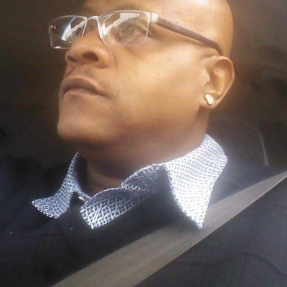 Profile Picture of Gregory Glenn (@idellglenn) on Poshmark