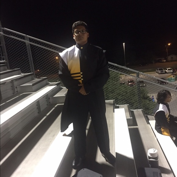 Profile Picture of Nathan Luna (@nathan_5554) on Poshmark