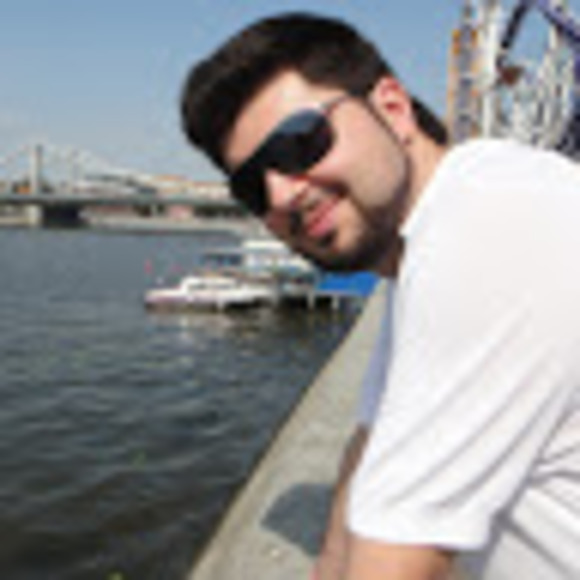 Profile Picture of Karen Avakyan (@karavakar) on Poshmark