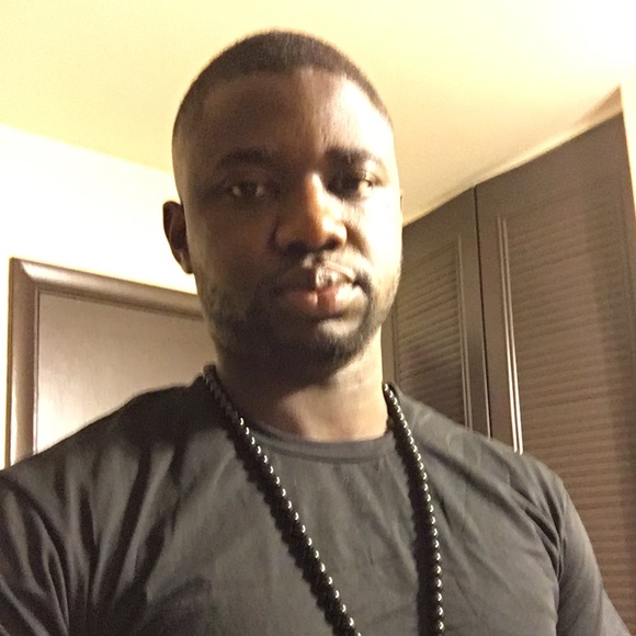 Profile Picture of Alieu Jallow (@badara86) on Poshmark