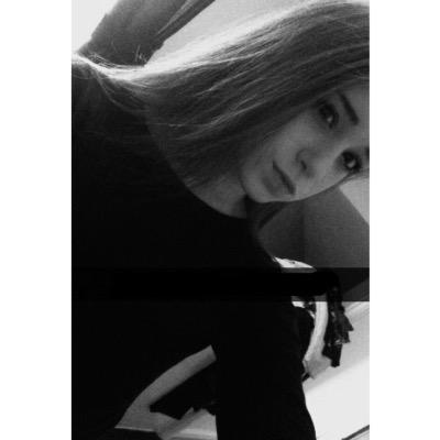 Profile Picture of Jess Ibbotson (@jessibbotsonn) on Twitter