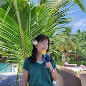 Profile Picture of Julia Feng Feng (@lichujuliafeng) on Youtube