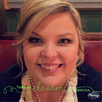 Profile Picture of Sherry Doyle (@vocaleasestudio) on Twitter