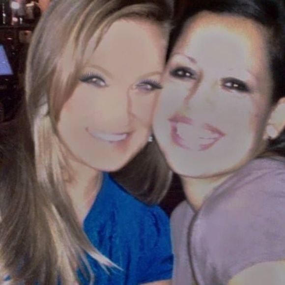 Profile Picture of Melissa Felkner (@issa63) on Poshmark