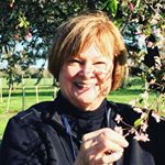 Profile Picture of Barbara Chenault (@barbarachenaultfineart) on Instagram