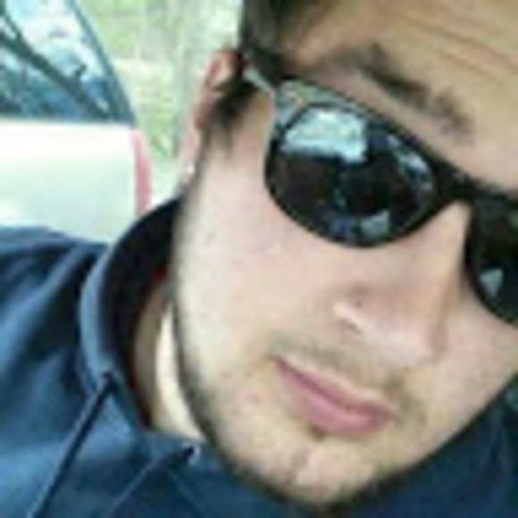 Profile Picture of Andrew Niper (@datniper) on Poshmark