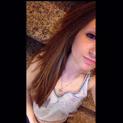 Profile Picture of Amanda Schneider (@MandySchneider9) on Twitter