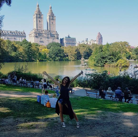 Profile Picture of Lea Karadzic (@lea4444) on Poshmark