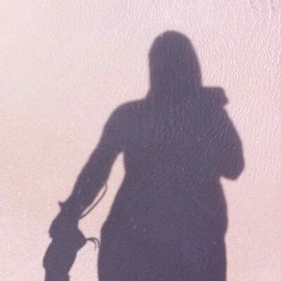 Profile Picture of Anne Wall (@FranklyQuietly) on Twitter