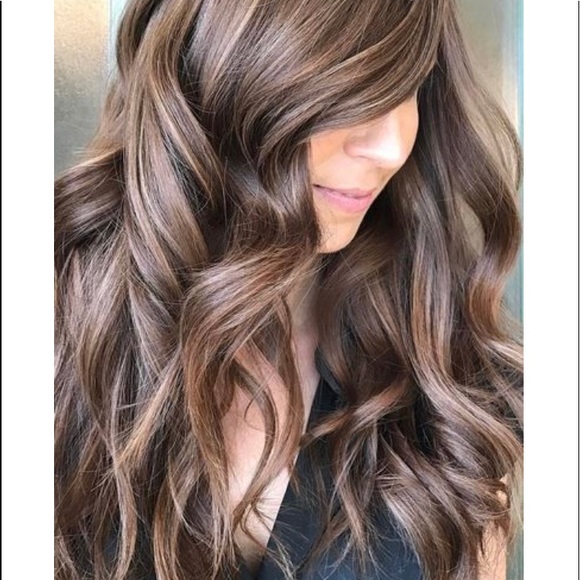 Profile Picture of Paula Vidales (@vallepaula89) on Poshmark