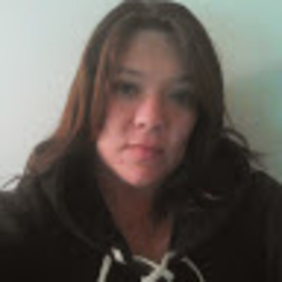 Nicole Fredinburg - Poshmark Profile Picture of Nicole Fredinburg (@nfredinburg) on Poshmark