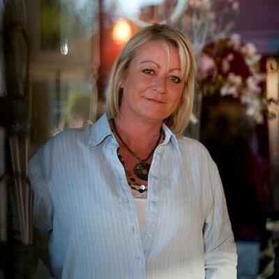 Profile Picture of Laura Charles (@Revivaweddings) on Twitter