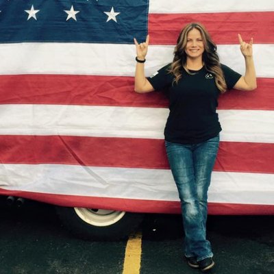 Profile Picture of Christina Alexander (@SimonsChrissy) on Twitter