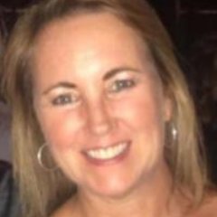 Profile Picture of Julie Quirk (@julsq) on Twitter