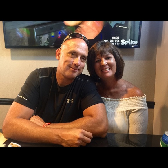 Profile Picture of Michelle Gramley (@tmgramley) on Poshmark