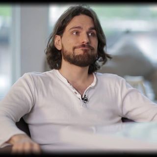 Profile Picture of JeanJacques Wolf (@Jean-Jacques-Wolf) on Facebook