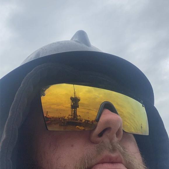 Profile Picture of Andy Geelen (@andy_geelen) on Poshmark