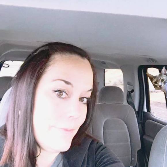 Profile Picture of Jodi Cyester (@jodicyester) on Poshmark