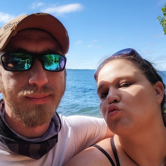 Profile Picture of Ashley Eiffler (@eiffler2004) on Poshmark