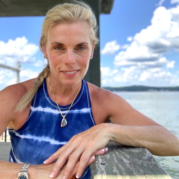 Leah Atkinson - Poshmark Profile Picture of Leah Atkinson (@leahjatkinson) on Poshmark