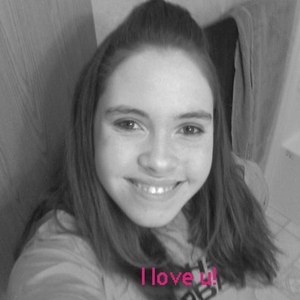 Profile Picture of A’ndrea Reimer (@carrieunderwoodfan12) on Myspace