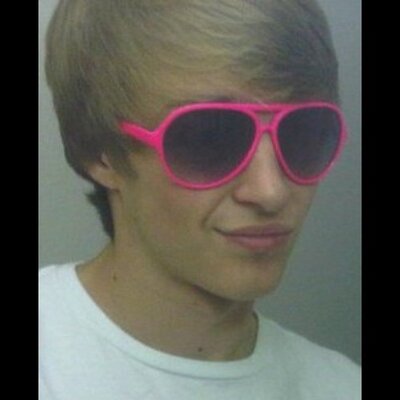 Profile Picture of Stefan Simic (@stefansimic1994) on Twitter