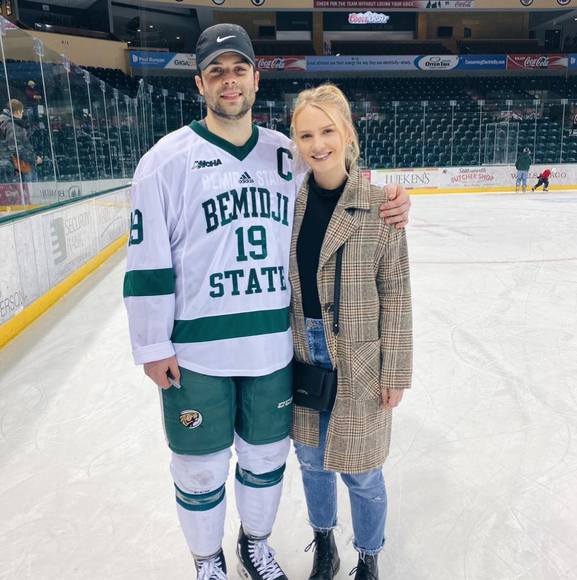 Profile Picture of Emily Bergland (@ebergland) on Poshmark