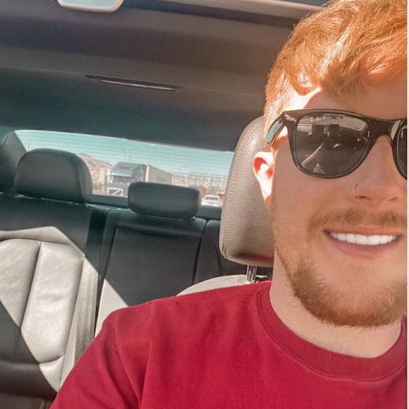 Profile Picture of Robert Frost (@rkendle1234) on Poshmark