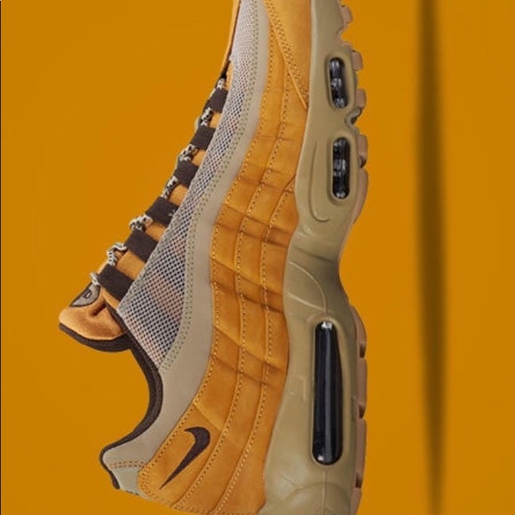 Profile Picture of Bryce Dolinar (@brycedolin) on Poshmark