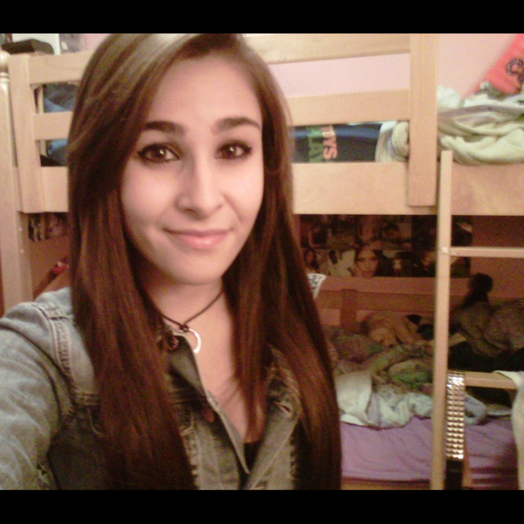 Profile Picture of Kimber Grigorian (@kimber12) on Poshmark