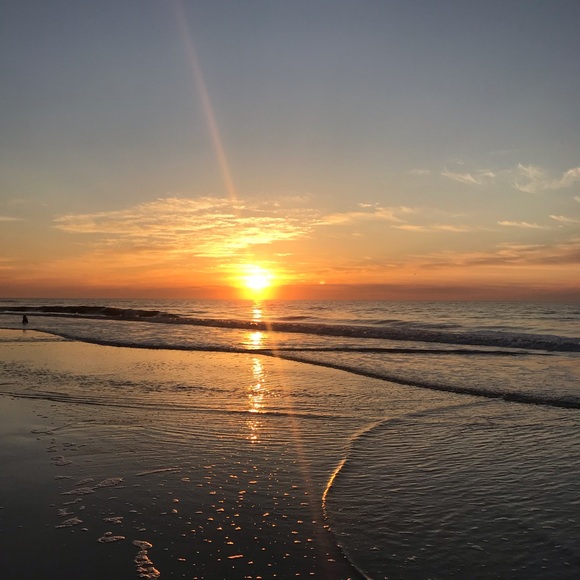 Profile Picture of Rachel Majerus (@rachelmajerus) on Poshmark