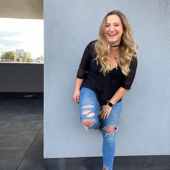 Profile Picture of Kyley Burress (@kyleyanne) on Poshmark