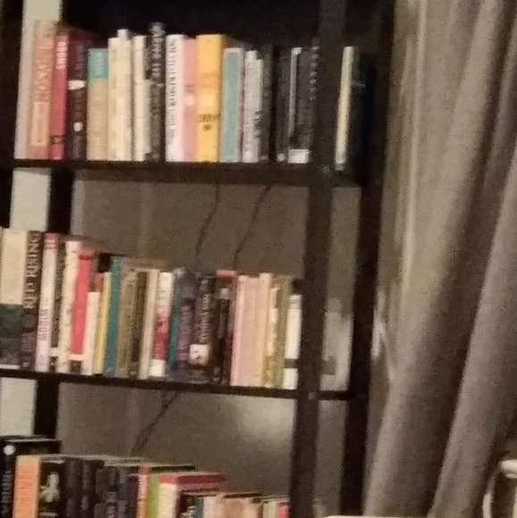 Profile Picture of Nabeeha Feroze (@thinkstars) on Poshmark